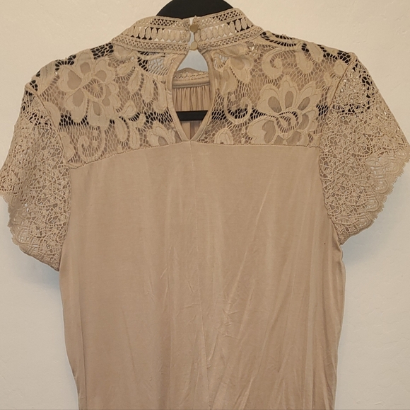 Cable and Gauge Biege large blouse - Picture 2 of 4